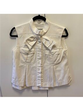 CHANEL Cream Sleeveless Bow-Front Tank Top